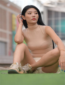 《青青草原中文字幕MV》